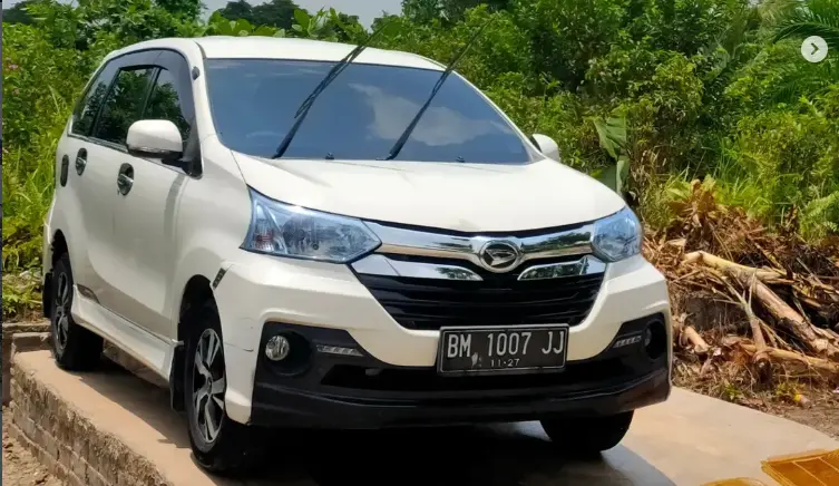 Daihatsu Xenia Abu Transport